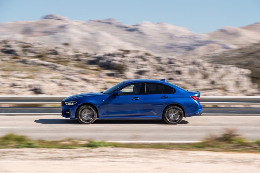  BMW 320d M Sport xDrive (G20) 2019 года  (UK) (фото 39 из 40)